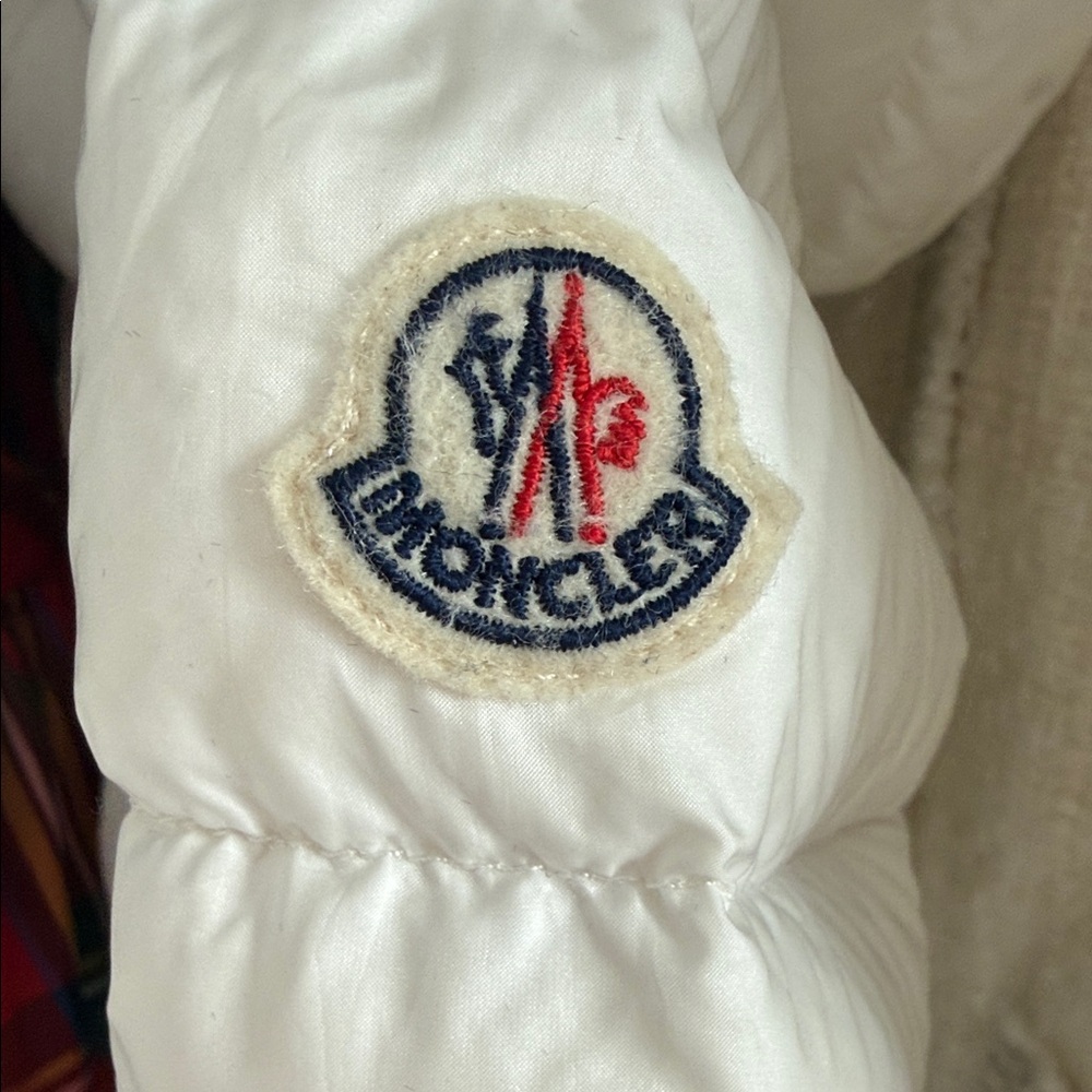 Moncler Kids Cream Puffer Jacket 3T - Picture 11 of 11